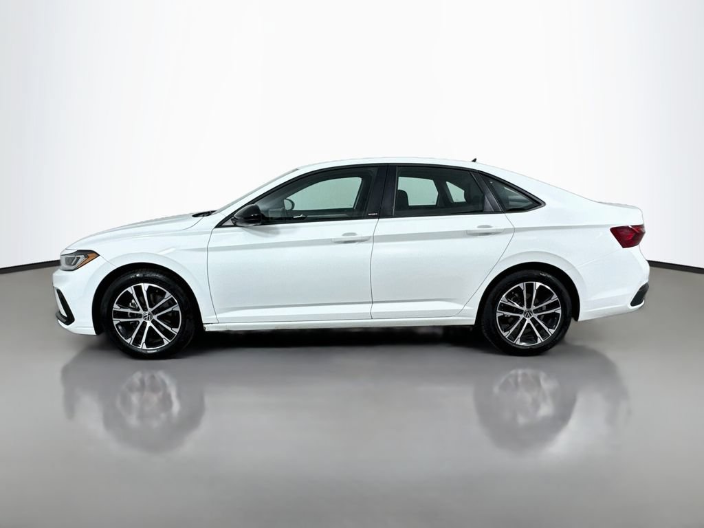 Used 2025 Volkswagen Jetta Sport FWD image 9