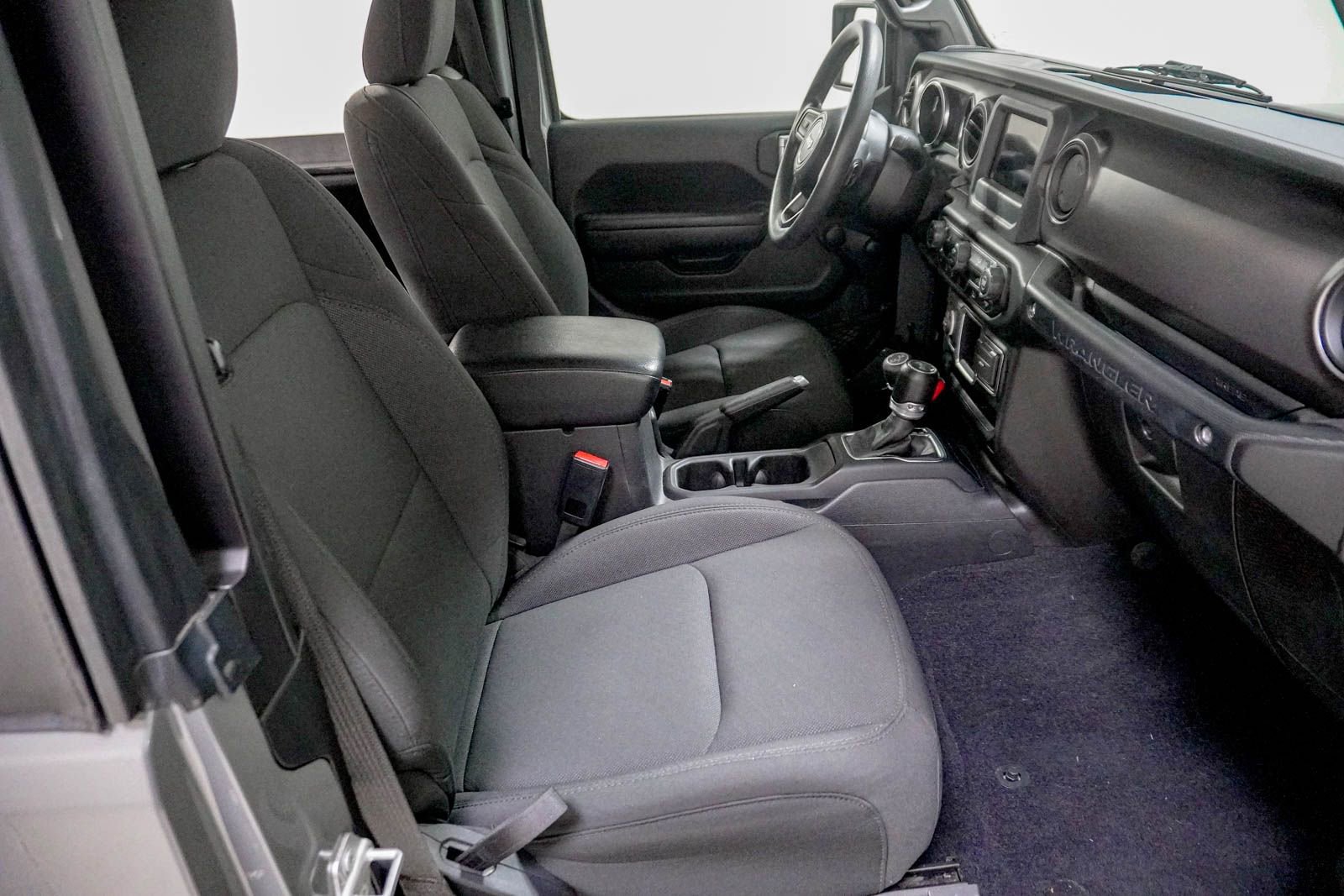 Used 2023 Jeep Wrangler Sport AWD/4WD image 29