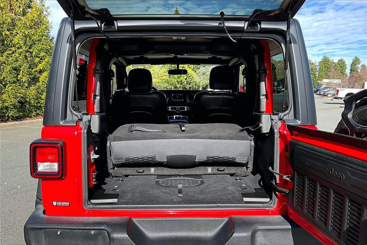 Certified 2020 Jeep Wrangler Sport image 22