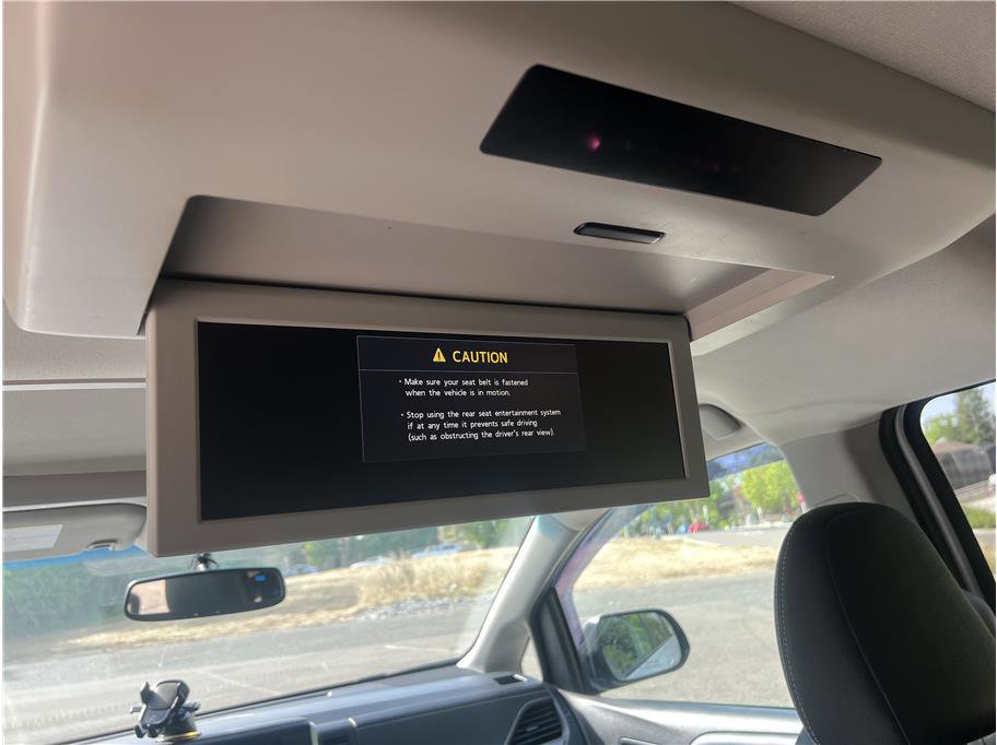 Used 2015 Toyota Sienna SE Premium FWD image 15