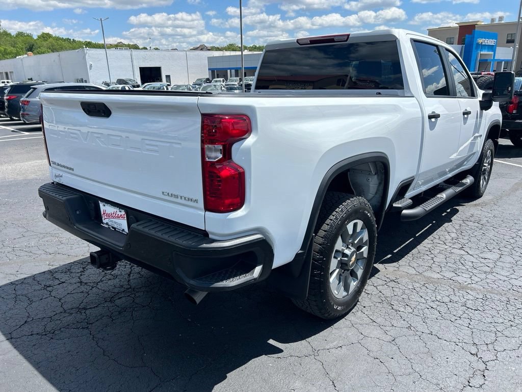 Used 2025 Chevrolet Silverado 2500 Custom w/ Custom Value Package AWD/4WD image 5