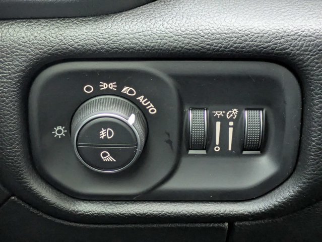 Used 2025 RAM 1500 Big Horn AWD/4WD image 24