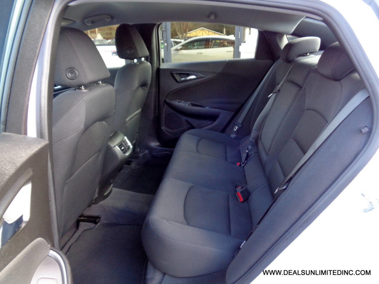 Used 2023 Chevrolet Malibu LT image 16