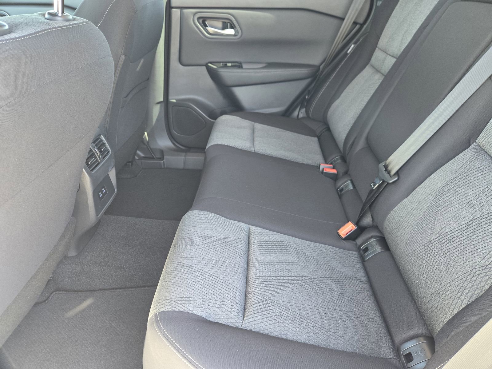 New 2026 Nissan Rogue SV image 24