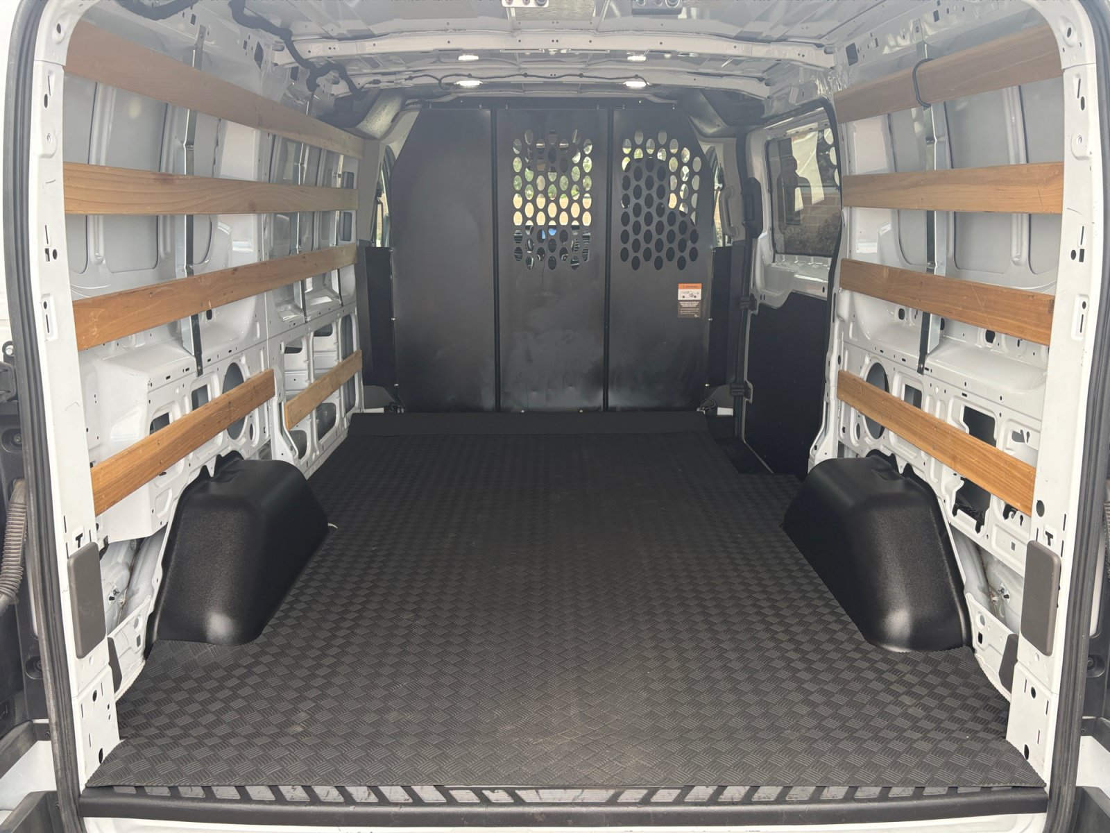 Used 2025 Ford Transit 250 Low Roof w/ Exterior Upgrade Package RWD image 27