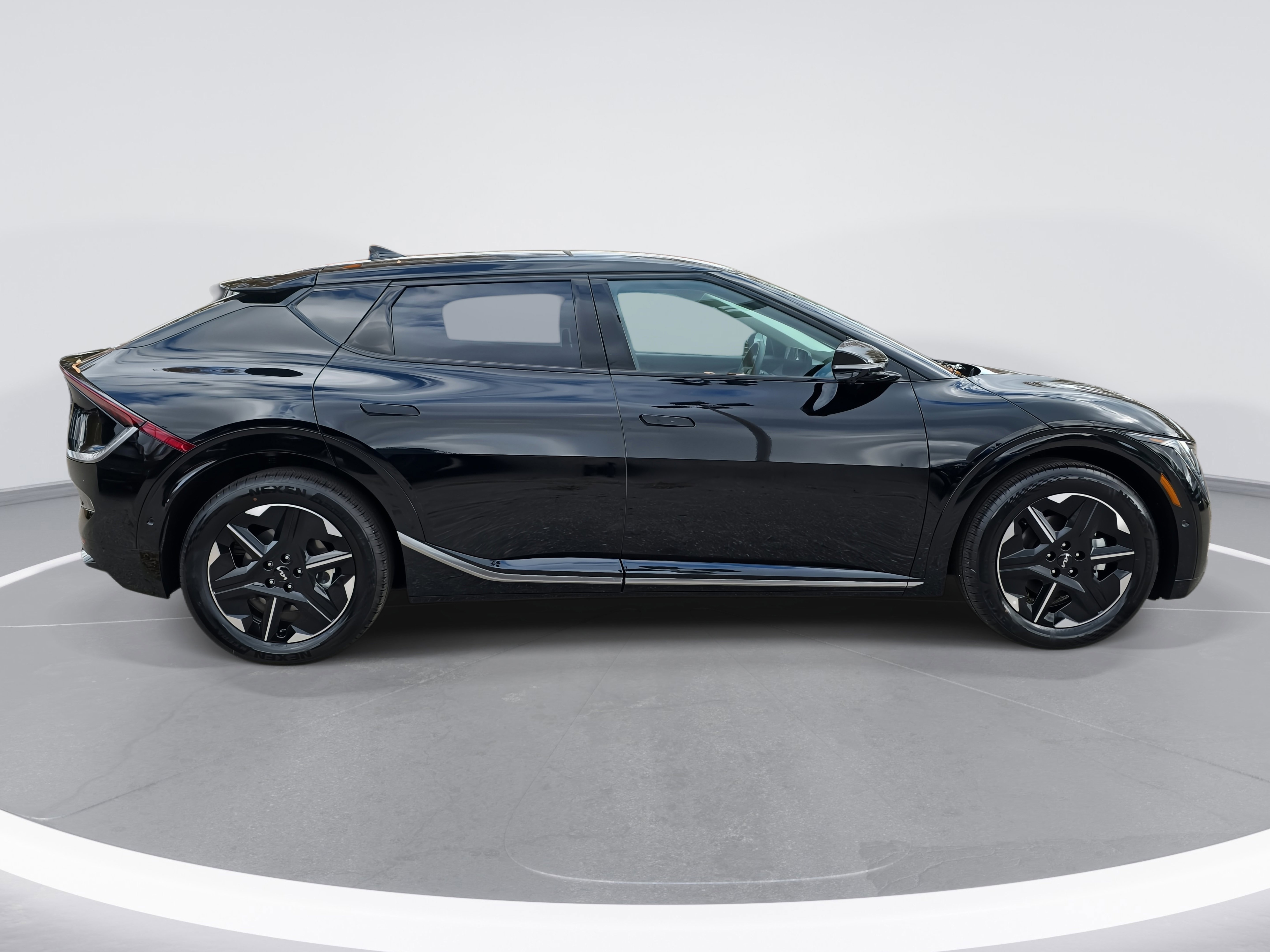 New 2025 Kia EV6 Wind image 4