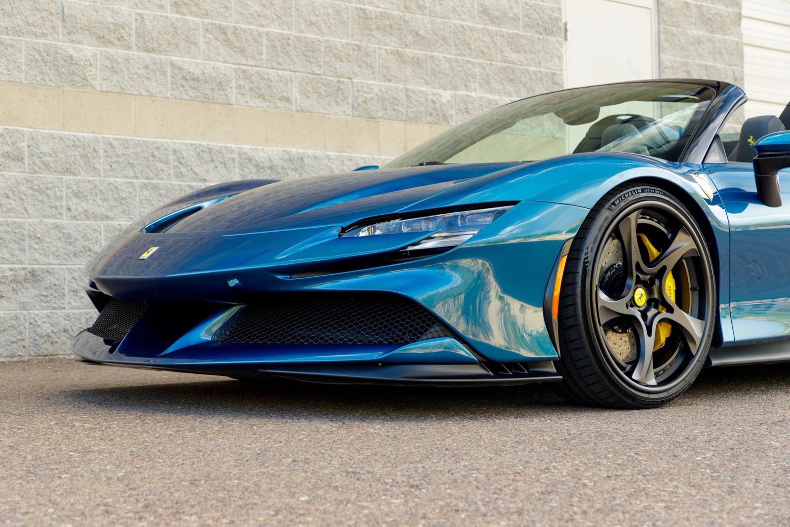 Used 2023 Ferrari SF90 Spider AWD/4WD image 30