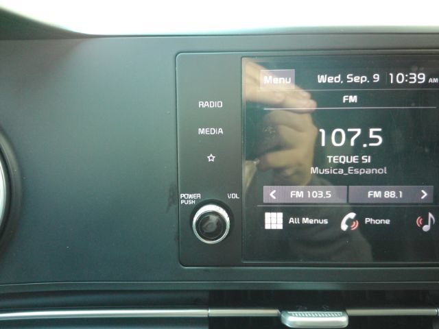 Used 2024 Kia Carnival LX FWD image 47