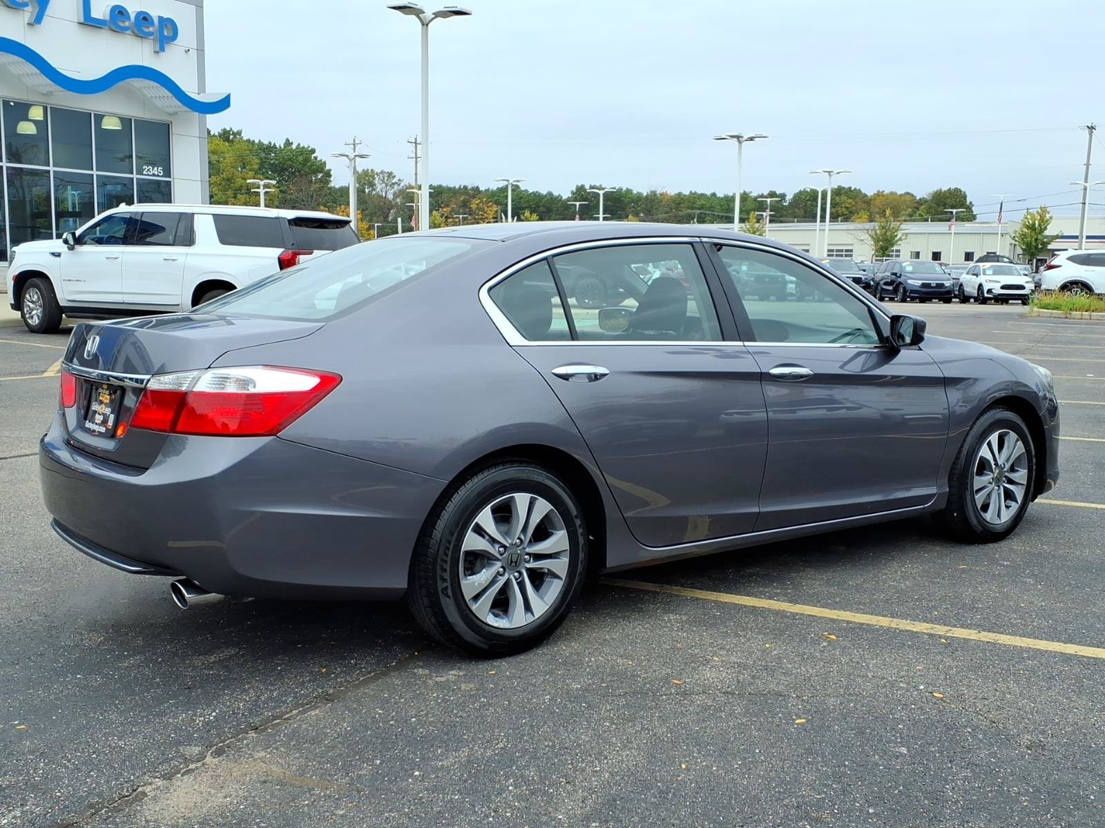 Used 2015 Honda Accord LX image 11