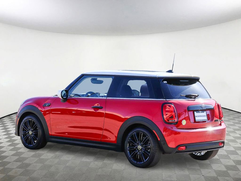 Used 2024 MINI Cooper SE image 8