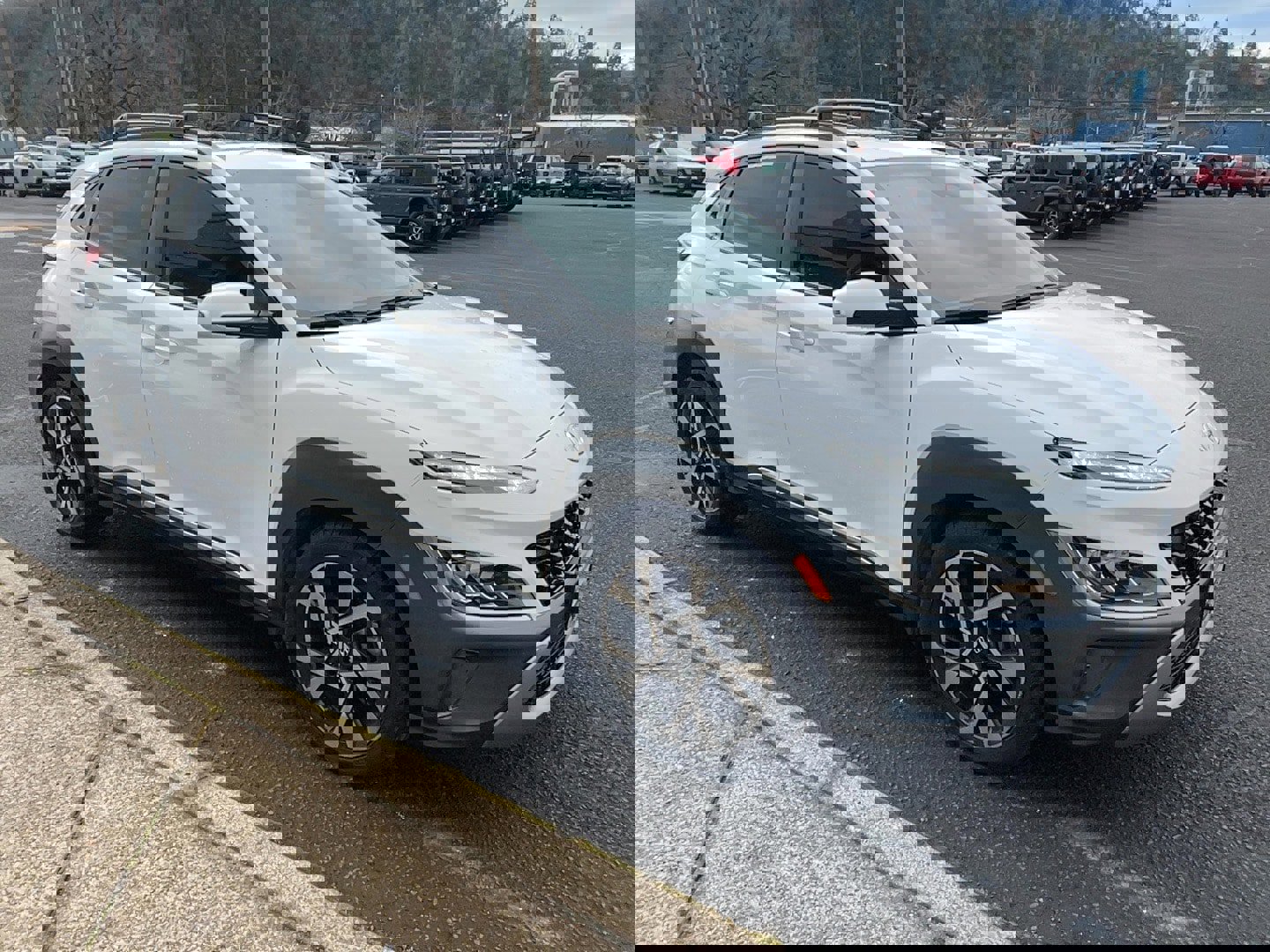 Used 2023 Hyundai Kona Limited image 4