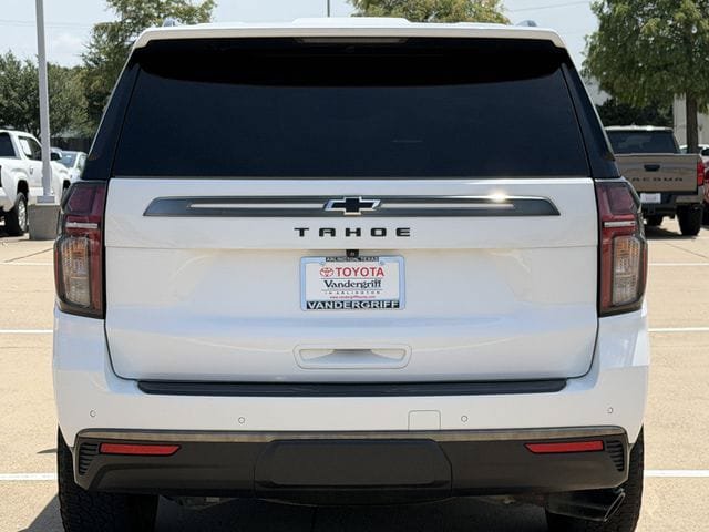 Used 2022 Chevrolet Tahoe Z71 w/ Luxury Package AWD/4WD image 5