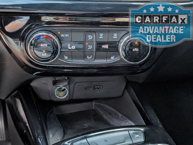 Used 2025 Chevrolet Trax RS w/ Sunroof Package FWD image 9