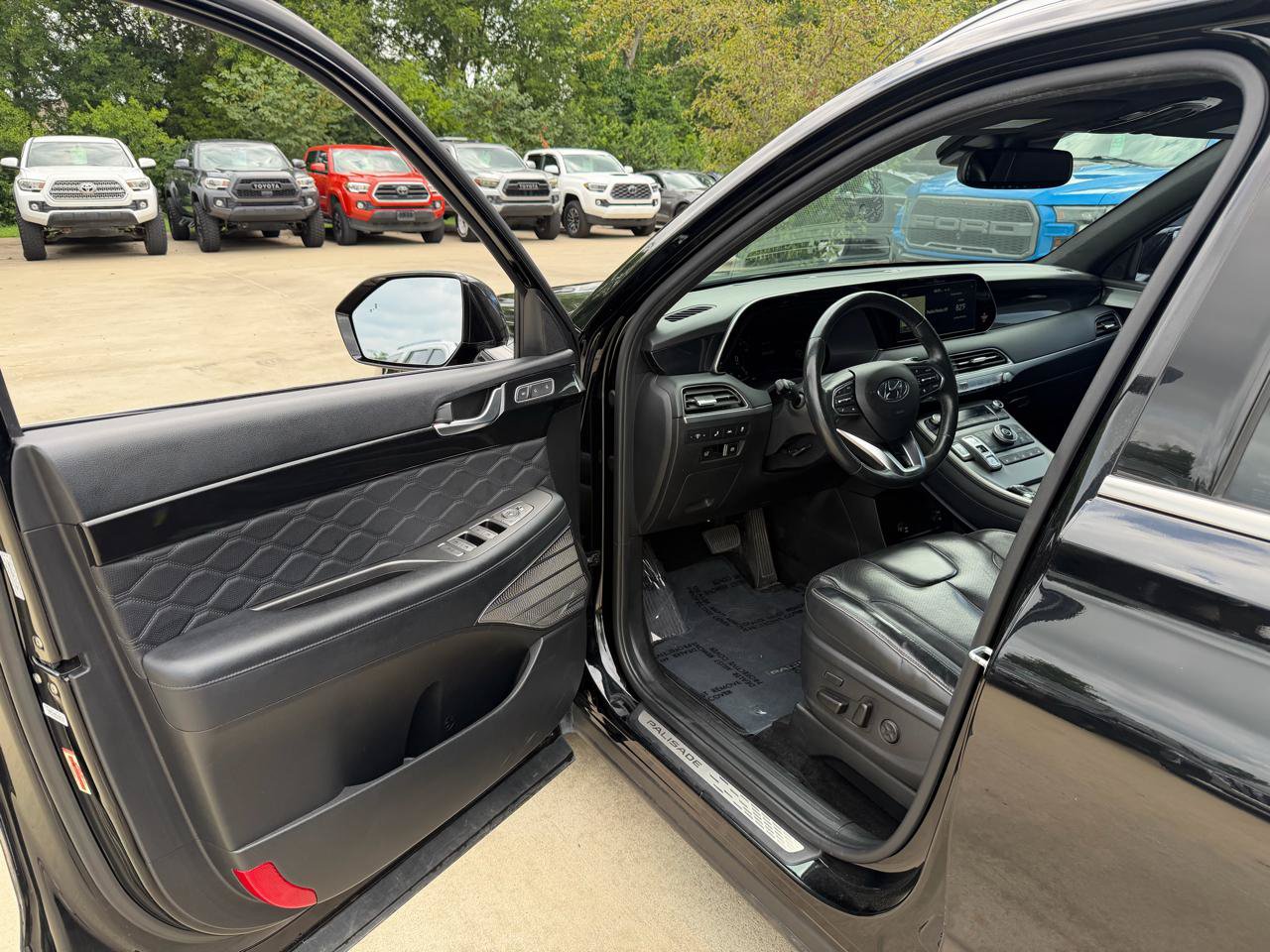Used 2020 Hyundai Palisade Limited FWD image 9
