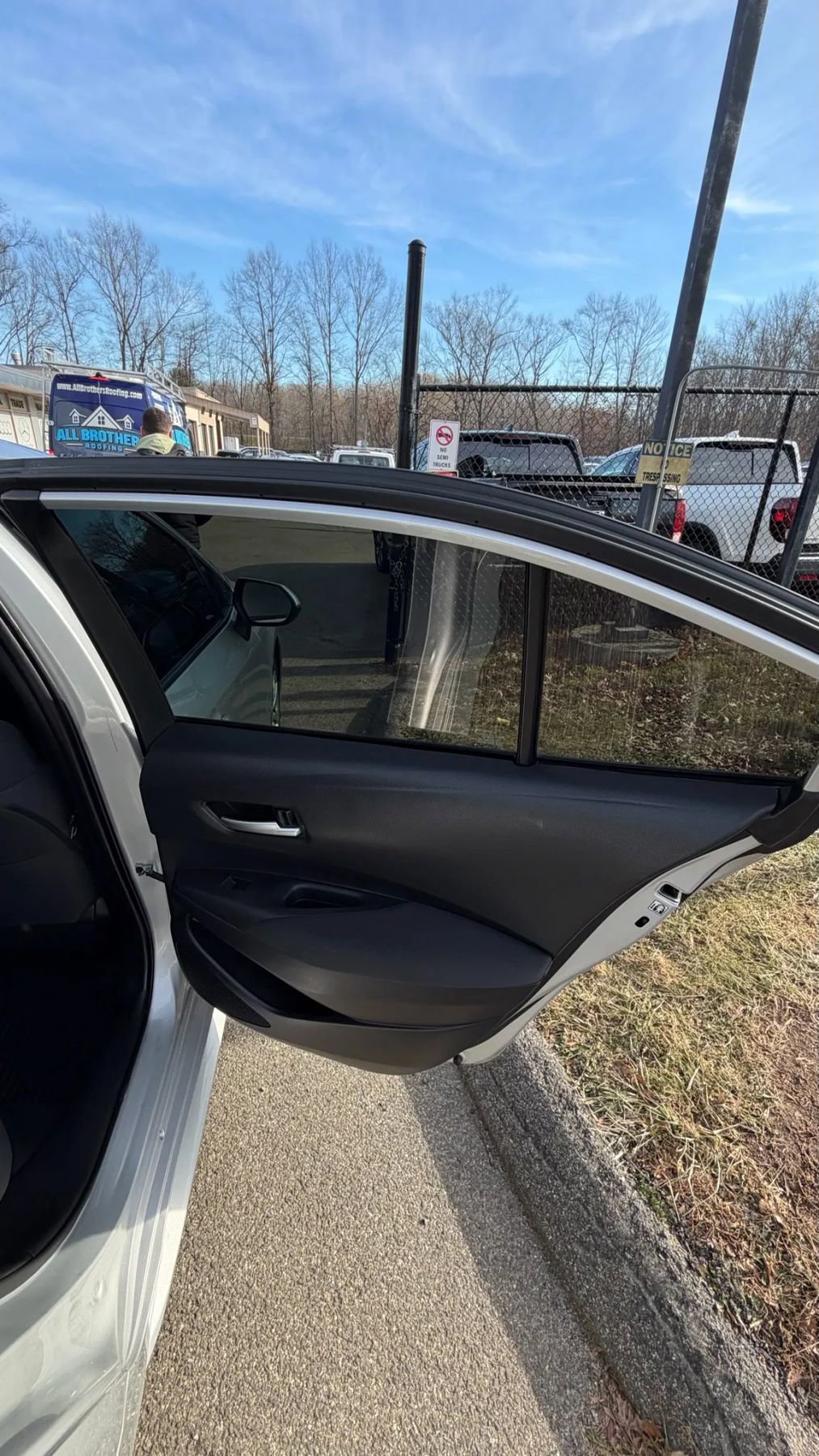 Used 2020 Toyota Corolla LE FWD image 15