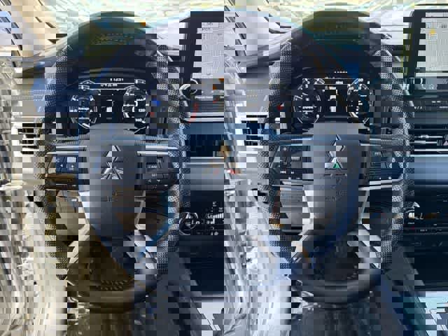 Used 2024 Mitsubishi Outlander SEL FWD image 20