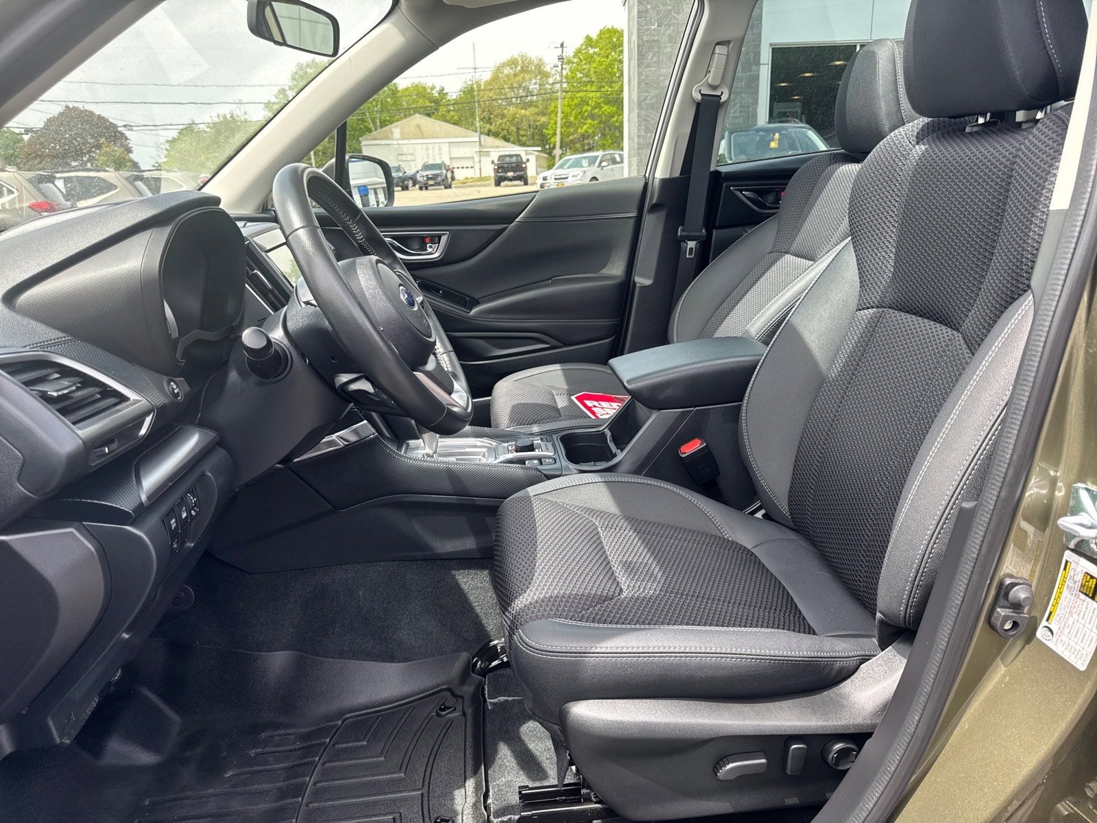 Certified 2024 Subaru Forester Premium AWD/4WD image 7