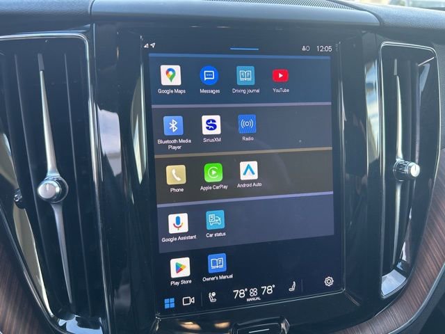 Used 2023 Volvo XC60 B5 Plus image 22