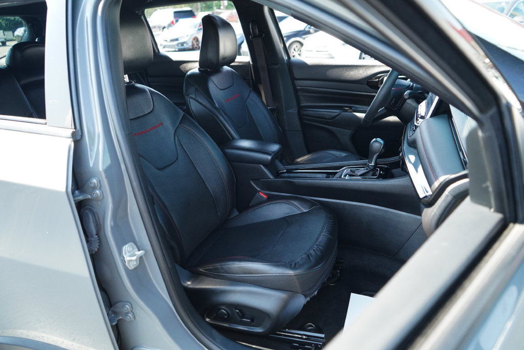 Used 2023 Jeep Compass Trailhawk w/ Trailhawk Elite Group AWD/4WD image 12
