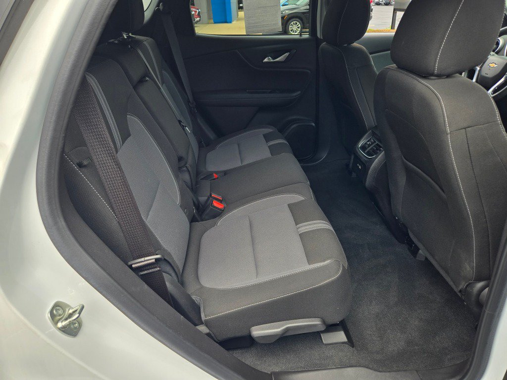 Certified 2024 Chevrolet Blazer LT w/ Convenience Package FWD image 11