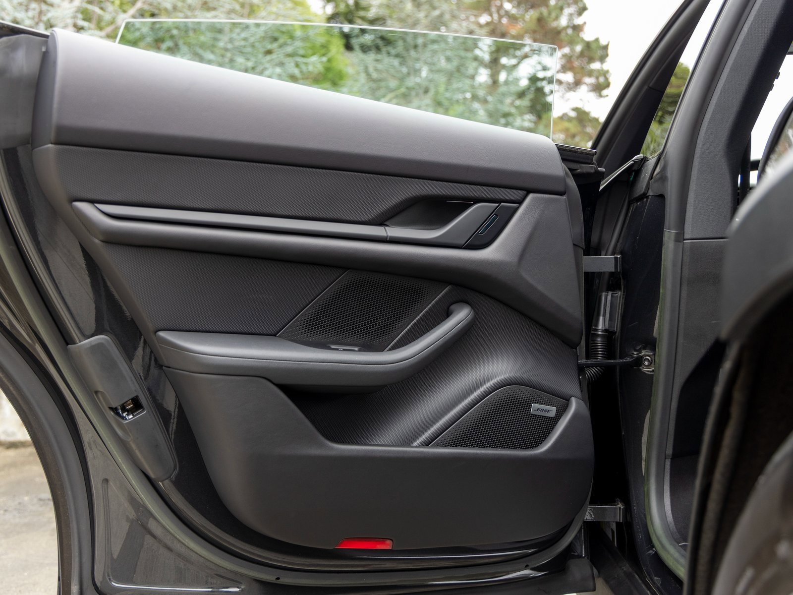 Certified 2023 Porsche Taycan 4 Cross Turismo image 34