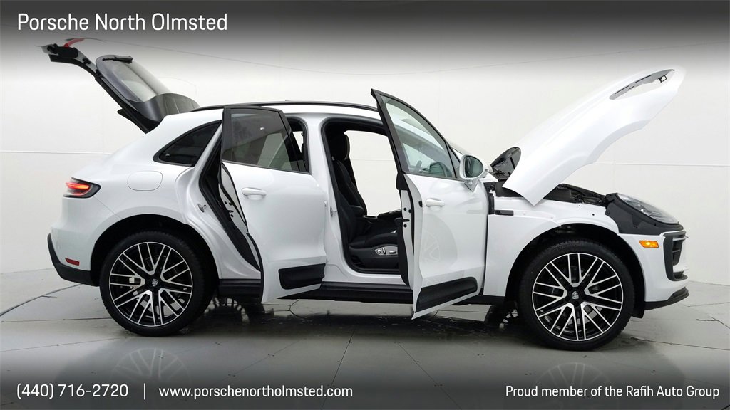 Used 2022 Porsche Macan image 9