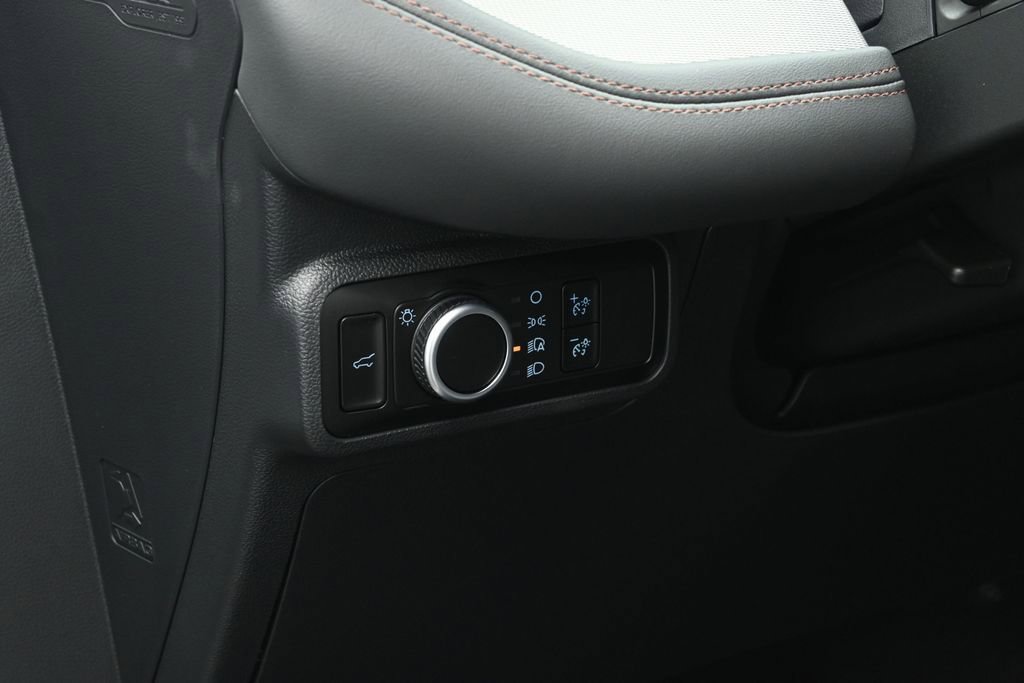 New 2026 Ford Explorer Active RWD image 11