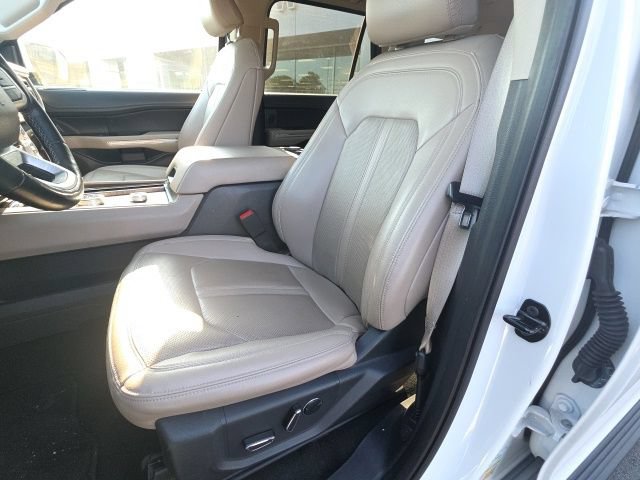 Used 2024 Ford Expedition Max Limited AWD/4WD image 10