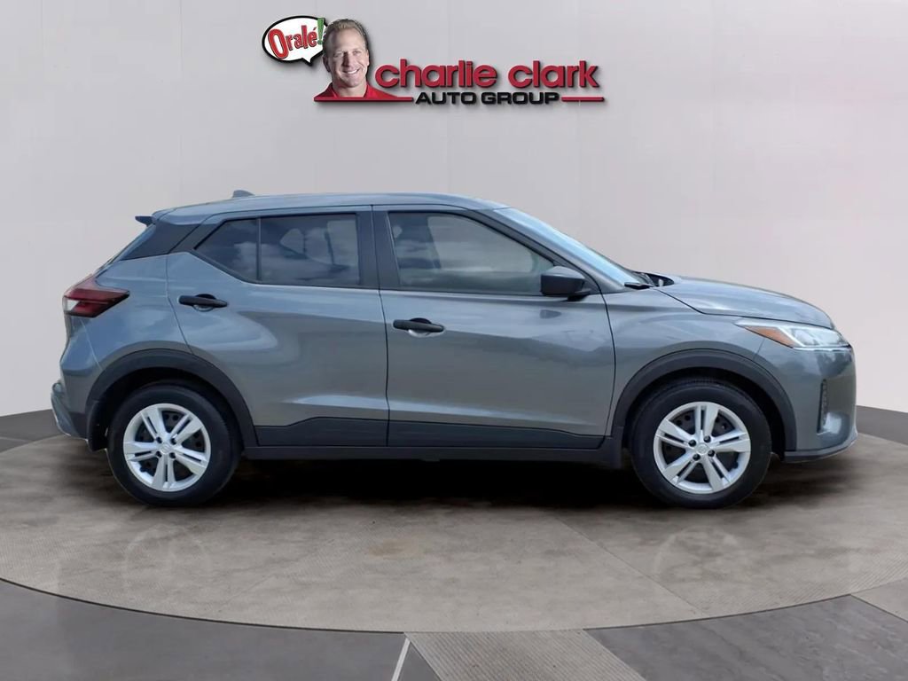 Used 2025 Nissan Kicks Play S image 6