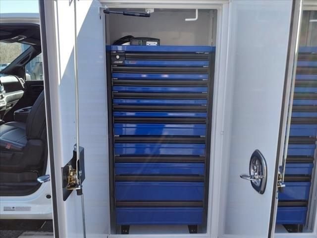 Used 2024 RAM 5500 Tradesman AWD/4WD image 14