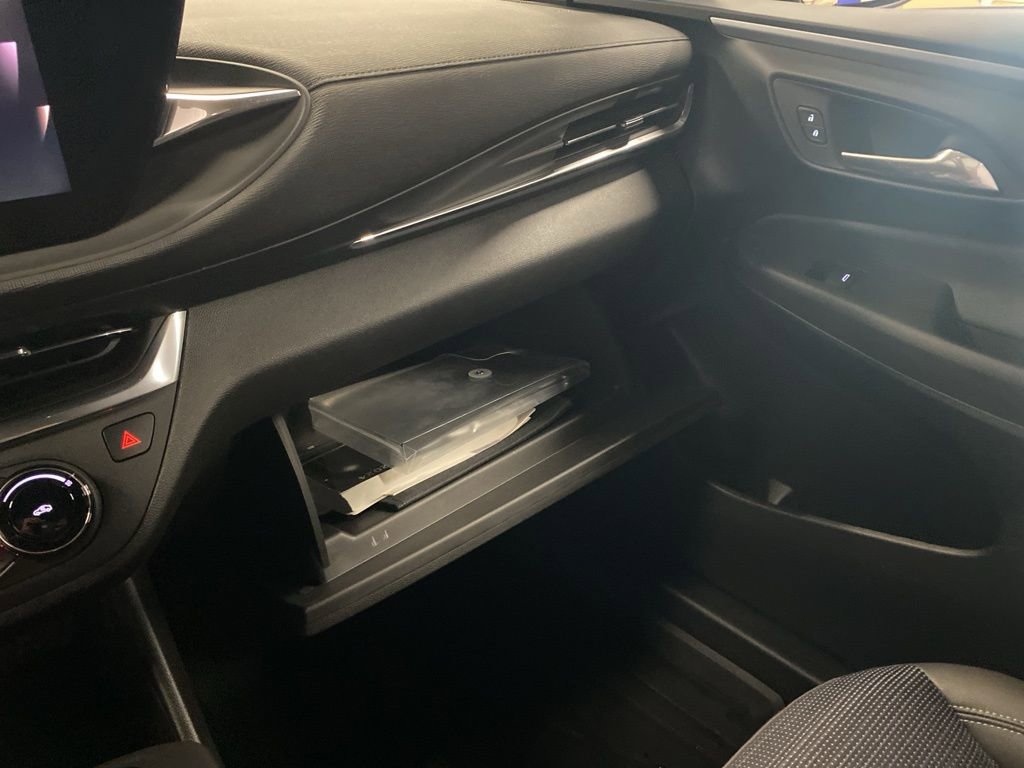 Used 2024 Buick Envista Preferred w/ Convenience I Package image 31