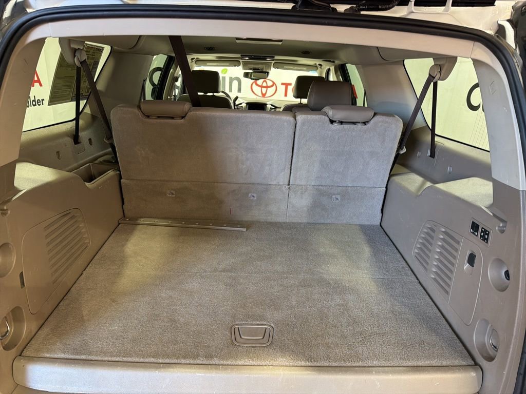 Used 2020 Chevrolet Suburban LT image 18