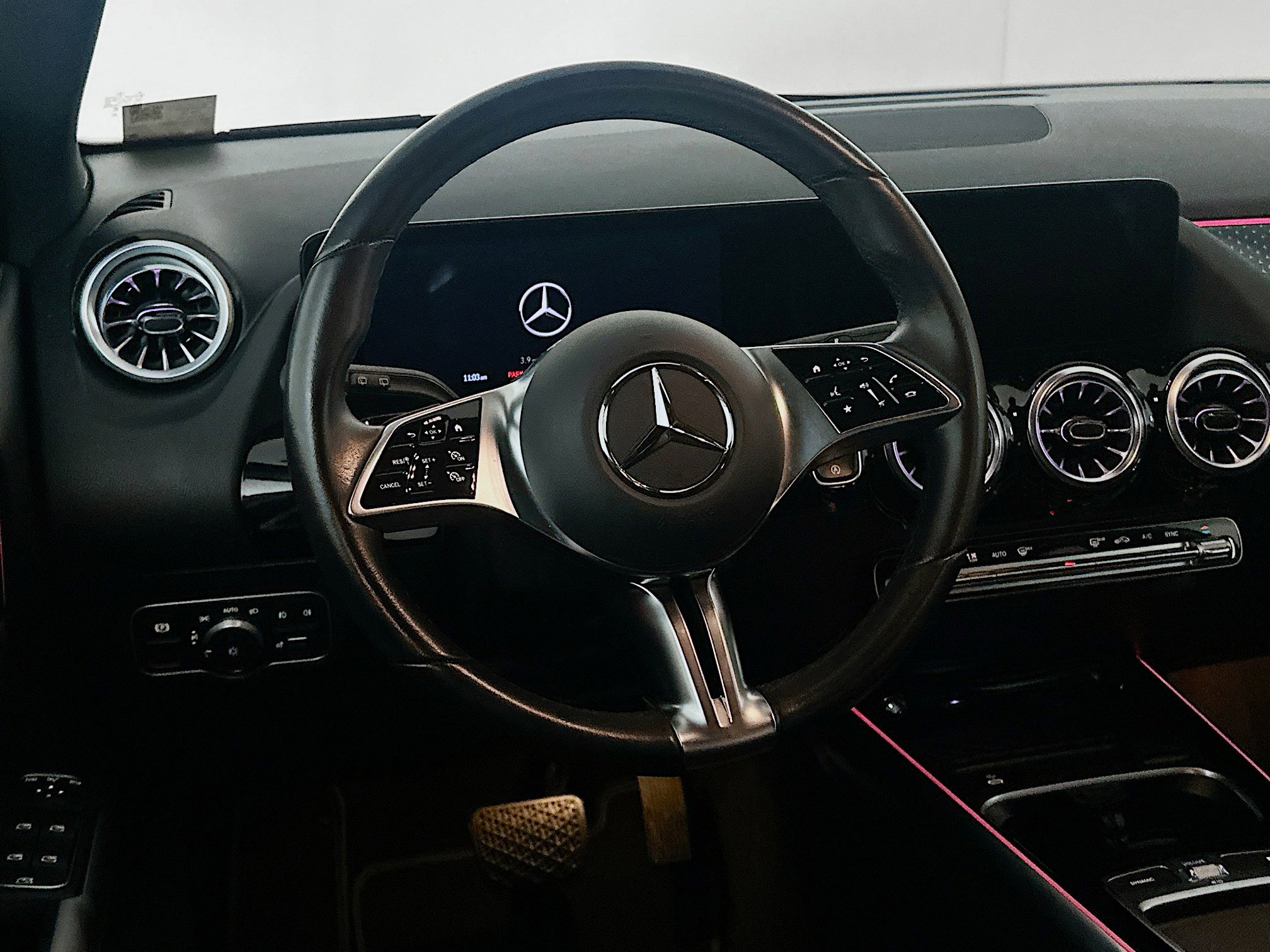 Used 2025 Mercedes-Benz GLA 250 image 18