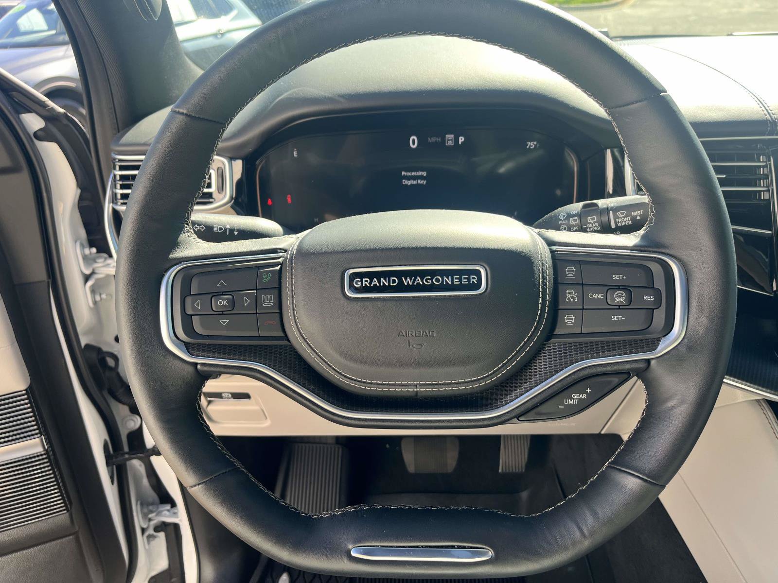 New 2026 Jeep Grand Wagoneer L Summit w/ Rear Seat Video Group I AWD/4WD image 21