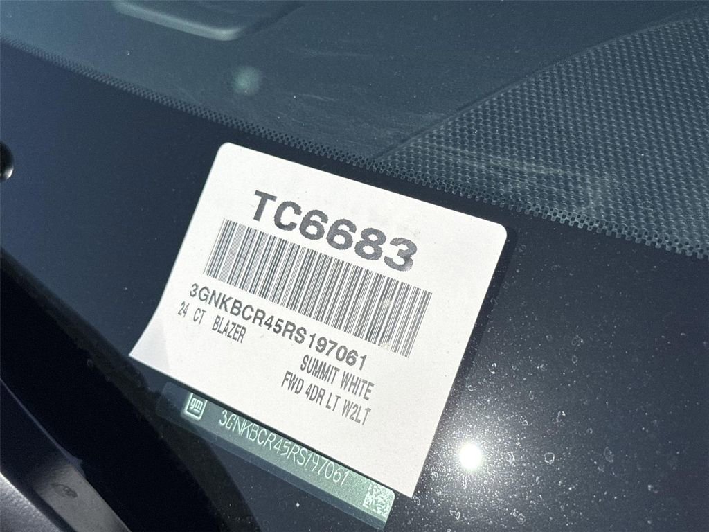 Used 2024 Chevrolet Blazer LT image 31