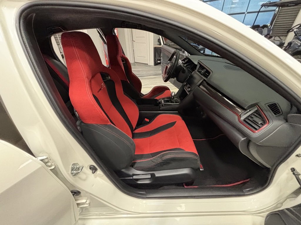 Used 2017 Honda Civic Type R image 39