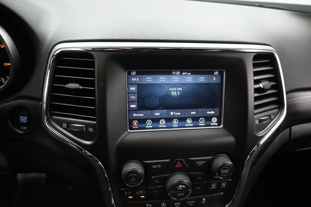 Used 2021 Jeep Grand Cherokee Laredo RWD image 14