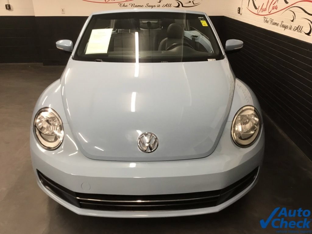 Used 2013 Volkswagen Beetle 2.5 FWD image 4
