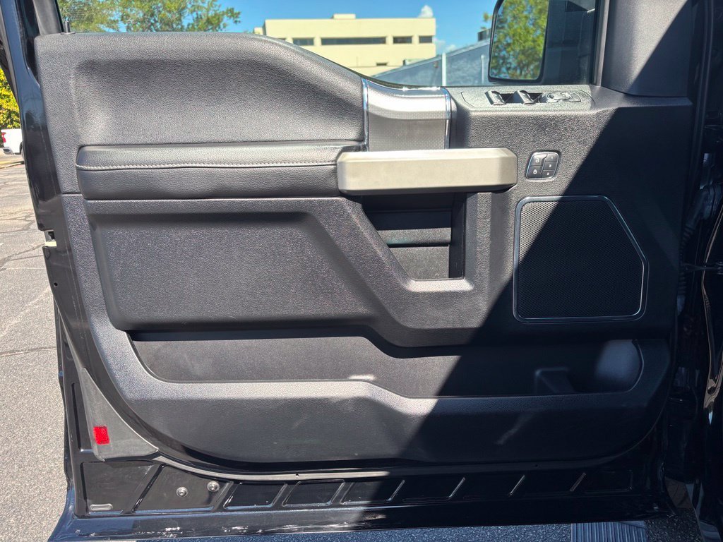 Used 2017 Ford F150 Lariat w/ Equipment Group 502A Luxury AWD/4WD image 15