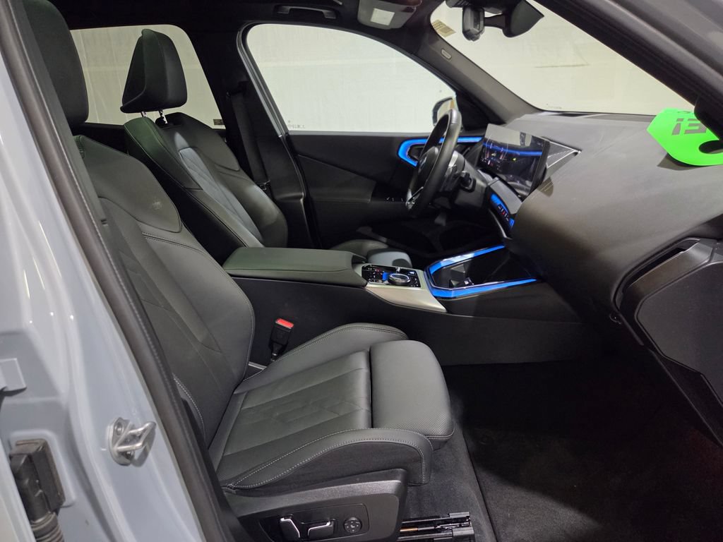 Used 2025 BMW X3 xDrive30i AWD/4WD image 13