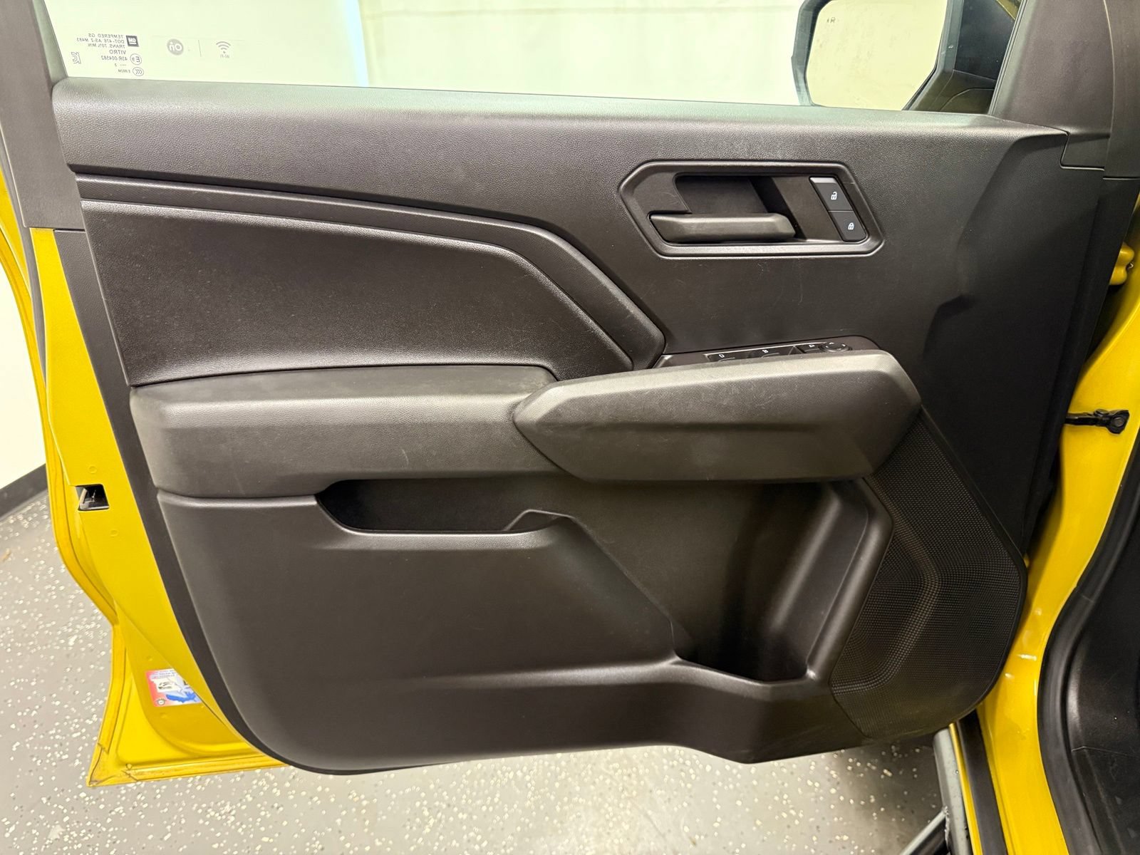 Used 2023 Chevrolet Colorado Trail Boss w/ LPO, Skid Plate Package AWD/4WD image 9