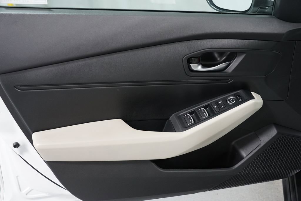 Used 2025 Honda Accord LX image 27