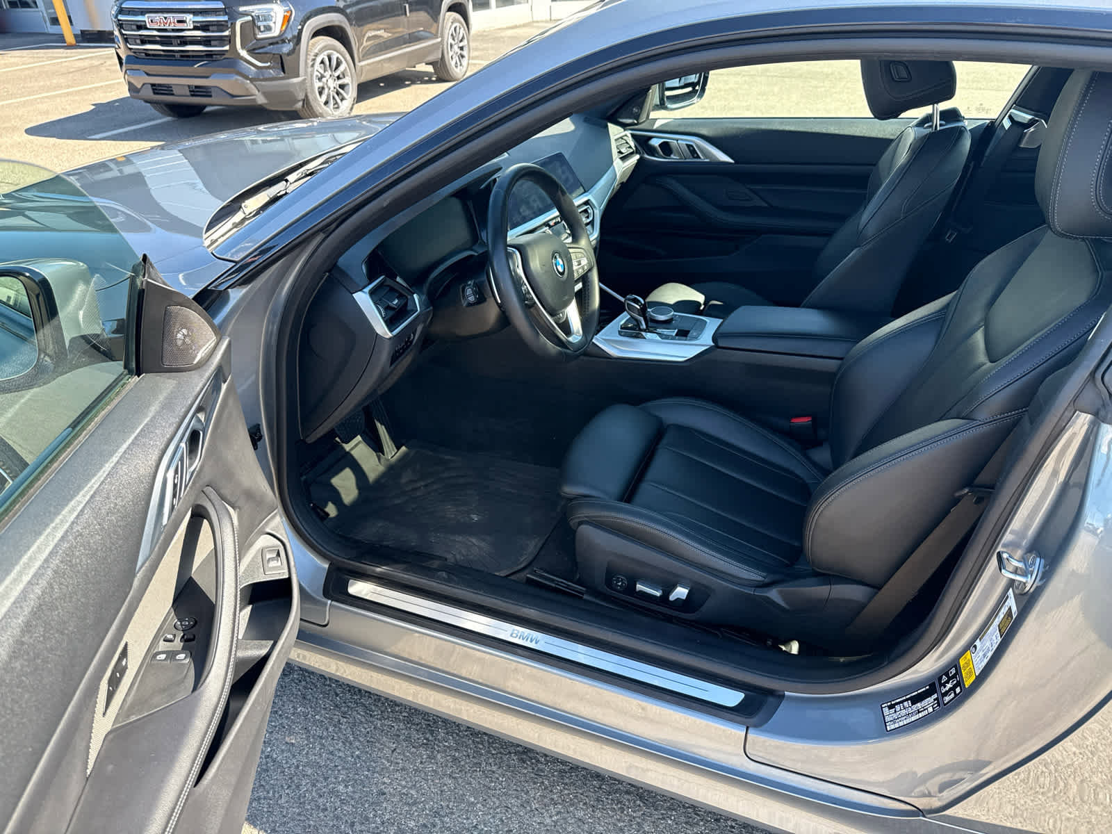 Used 2023 BMW 430i xDrive Coupe w/ Convenience Package image 14