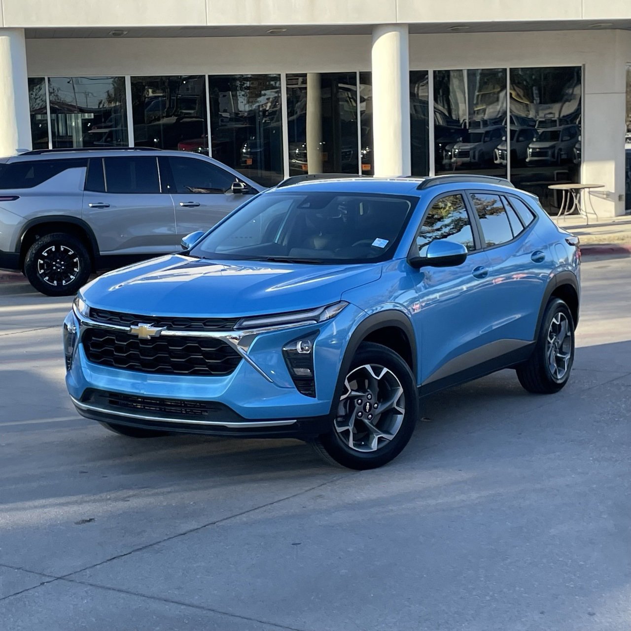 Used 2025 Chevrolet Trax LT image 10