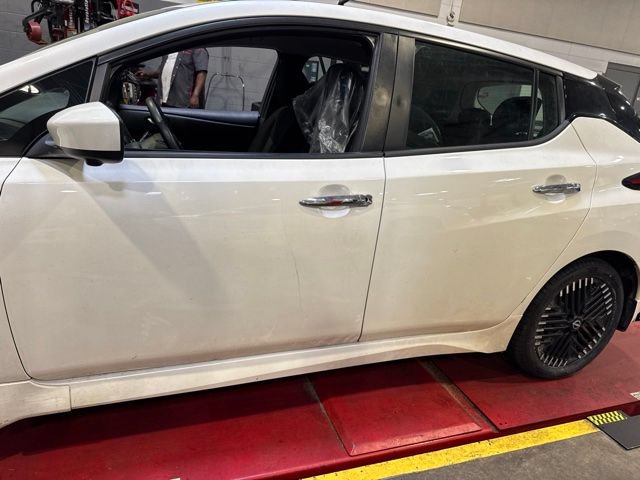Used 2024 Nissan Leaf SV Plus FWD image 3