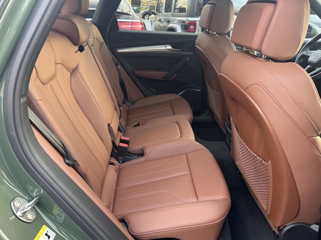 Certified 2025 Audi Q5 2.0T Premium w/ Convenience Plus Package image 29