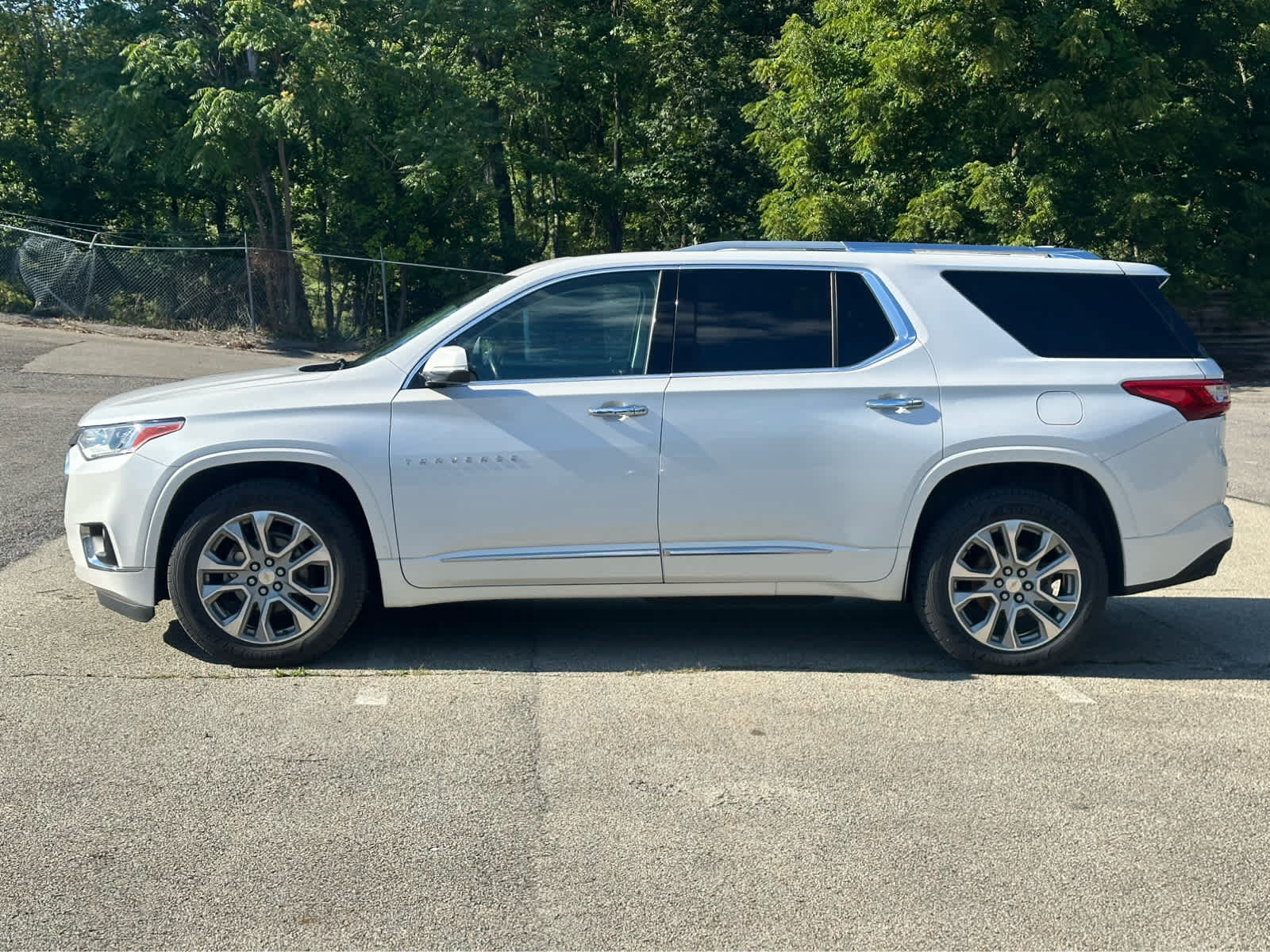 Used 2018 Chevrolet Traverse Premier AWD/4WD image 4