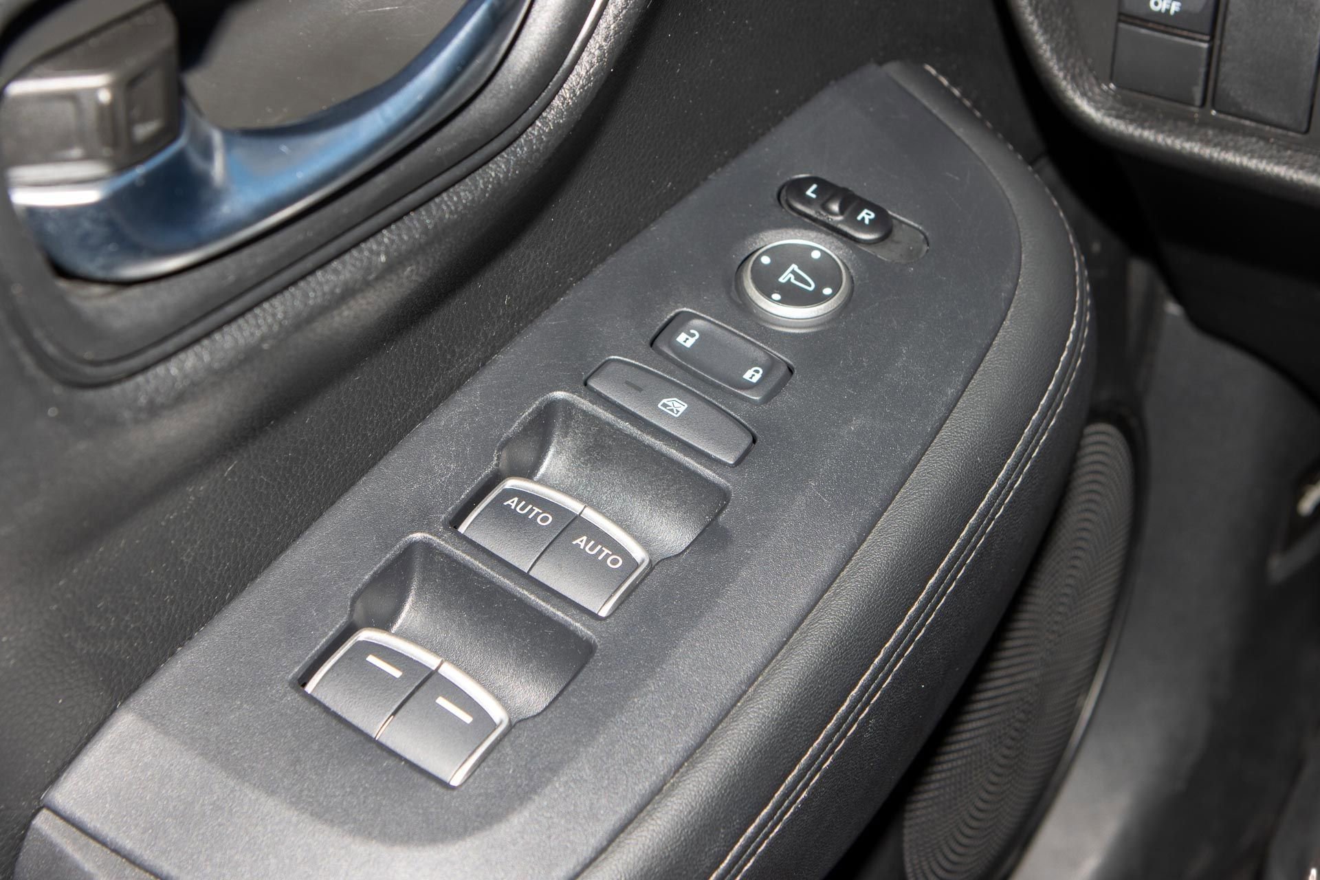 Certified 2023 Honda HR-V EX-L image 27