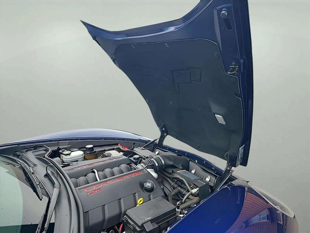 Used 2005 Chevrolet Corvette Coupe w/ Preferred Equipment Group image 12