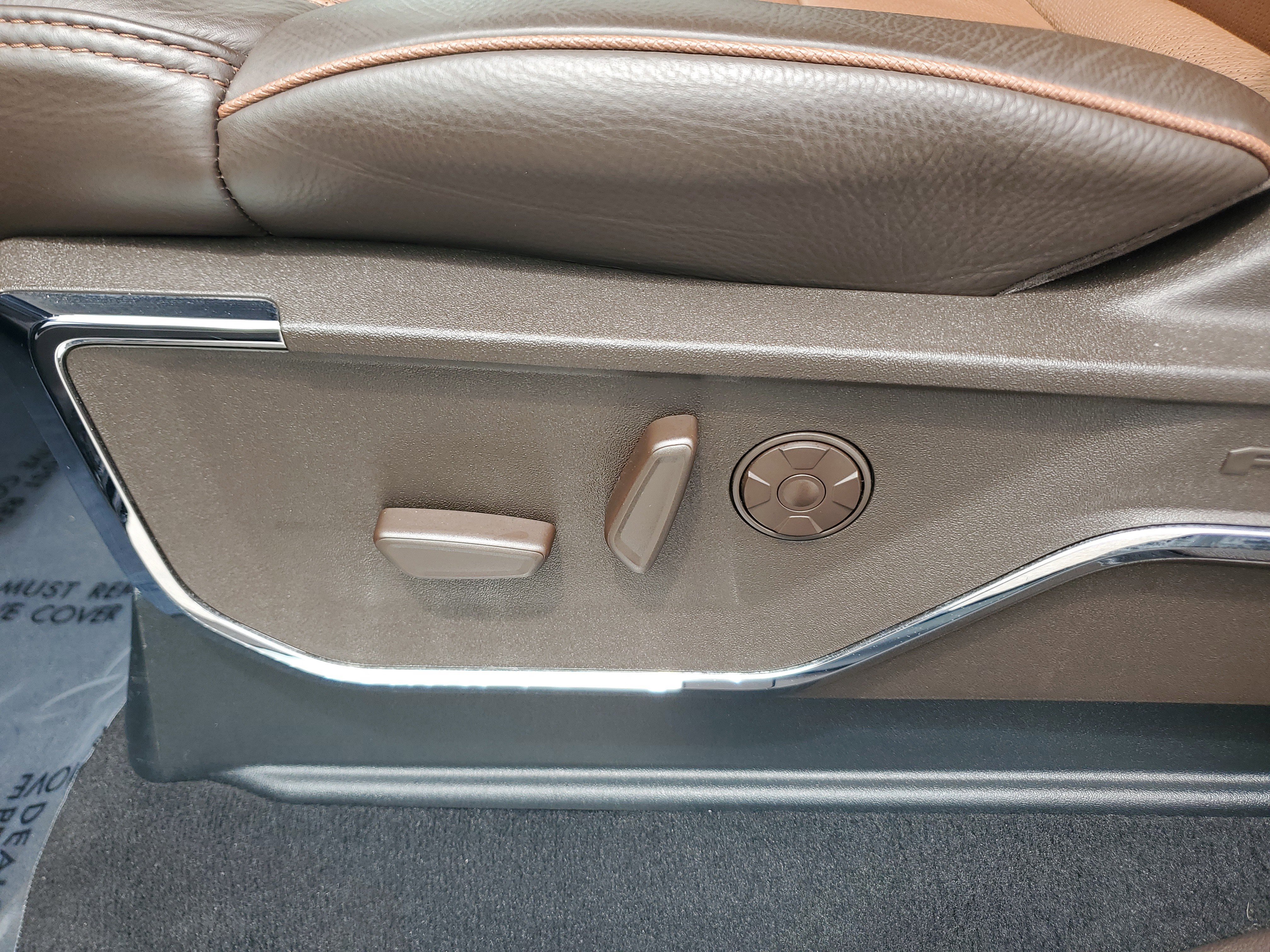 Used 2025 Ford F450 King Ranch w/ Chrome Package AWD/4WD image 13